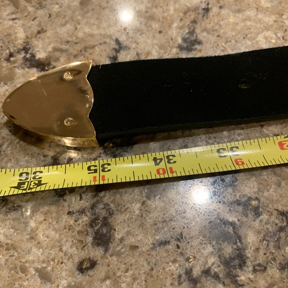 Below the Belt Leopard Print Double Buckle. 36’unbuckled, 33’ long buckled new. - Picture 6 of 6